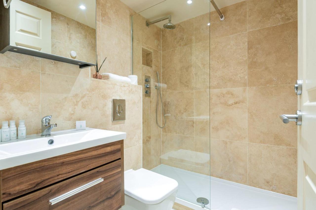 Stunning 3-Bedroom In The Heart Of London With Parking-Hosted By Sweetstay Exteriör bild